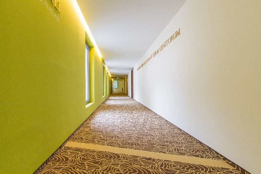 Hotel_Rimski_dvor_hallway2